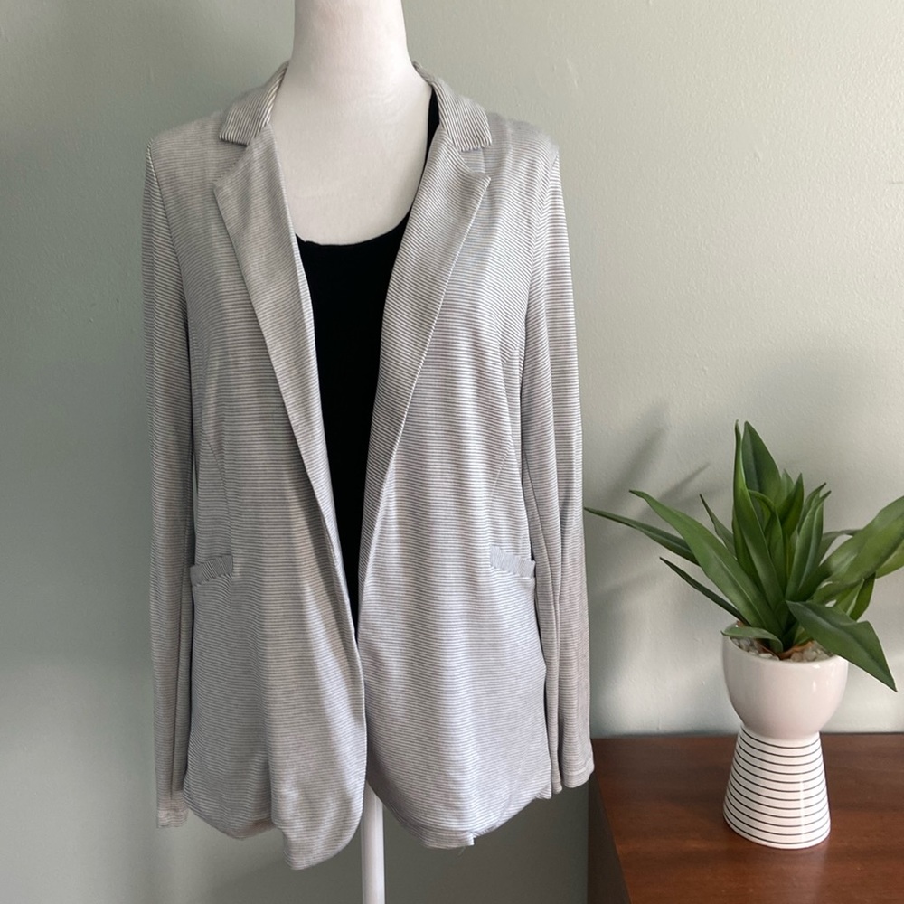 Anthropologie Bordeaux White with Black Pinstripe Jersey Blazer Size S